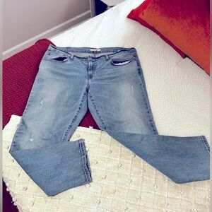 Levi’s  Levi Strauss Original Boyfriend 33 cropped style